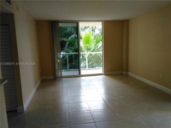 5091 NW 7 ST, Unit 402, Miami, FL 33126