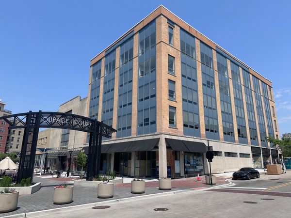 40 DuPage Court , Unit 409, Elgin, IL 60120