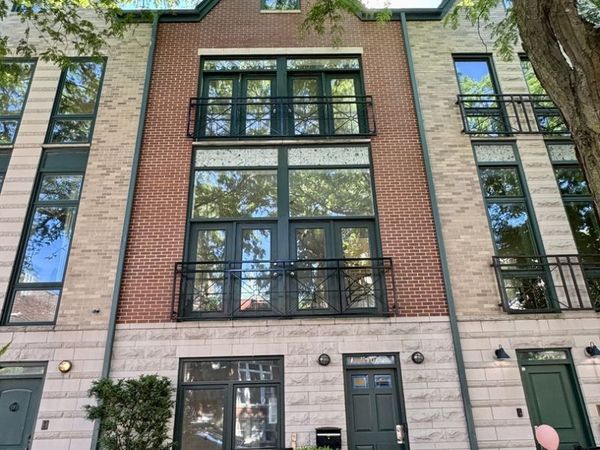 1107 N Wolcott Avenue , Chicago, IL 60622