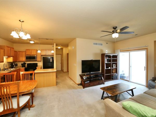 1815 SW White Birch Circle, Unit 11, Ankeny, IA 50023