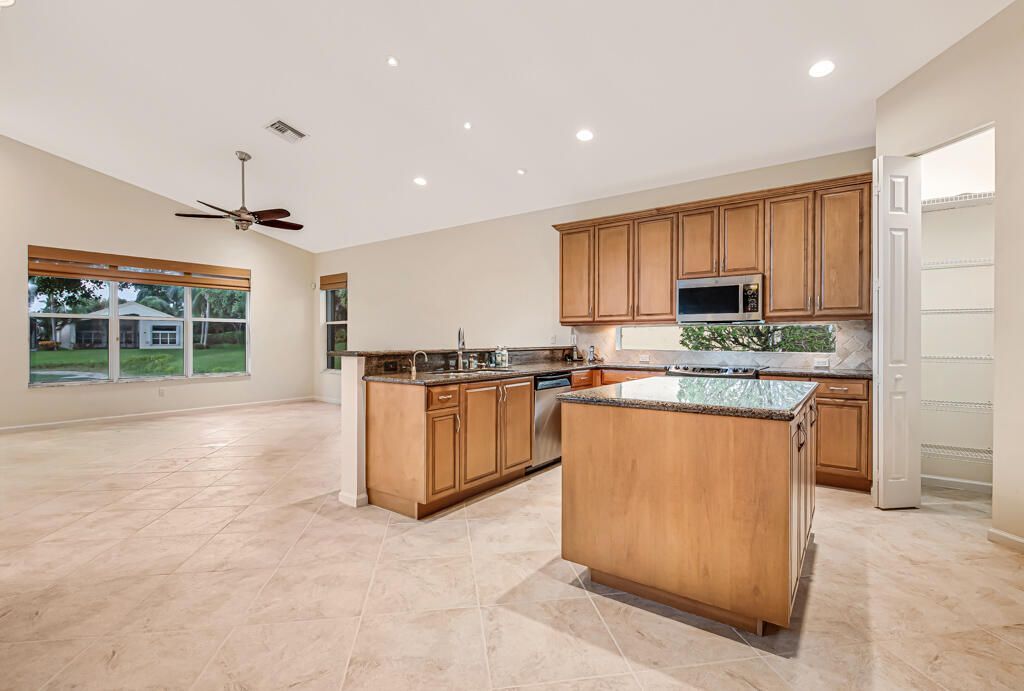 7911 Ferndale Bend Drive, Lake Worth, FL 33467 Photo