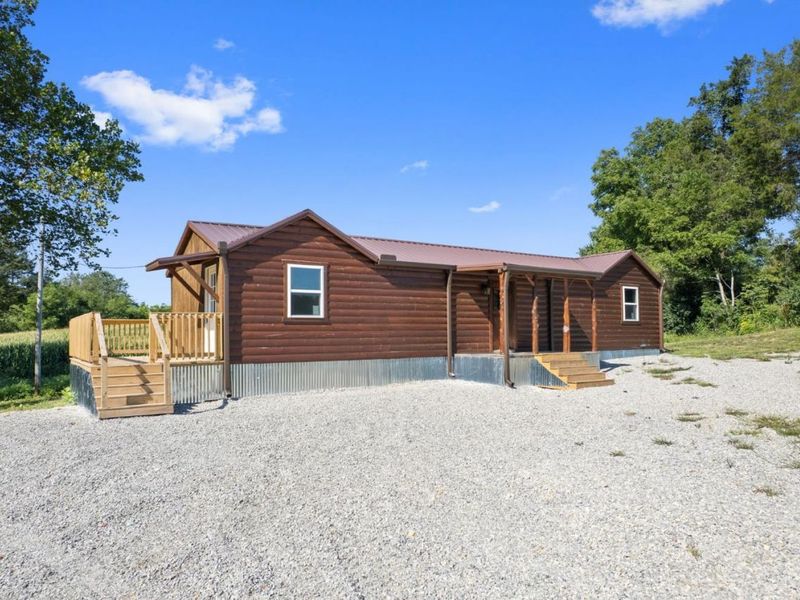 573 Hackleshin Road, Peebles, OH 45660 Photo 2