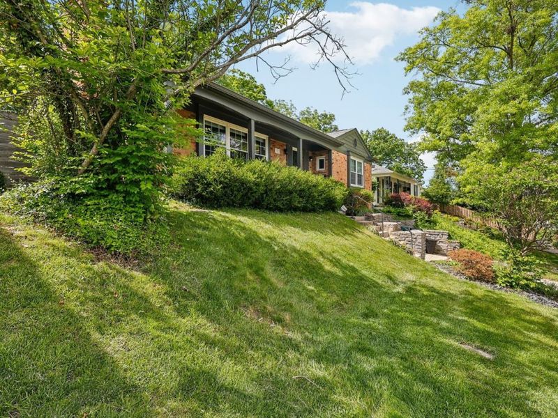 1023 Paxton Avenue, Cincinnati, OH 45208 Photo 2