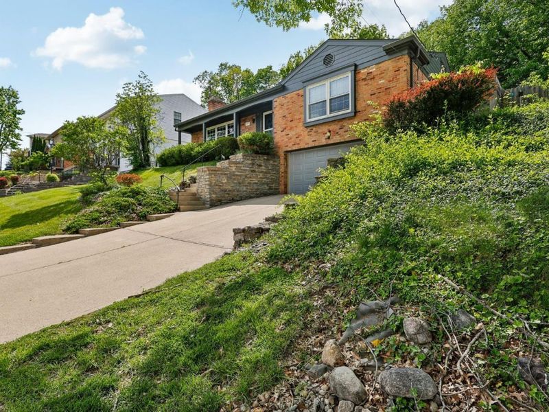 1023 Paxton Avenue, Cincinnati, OH 45208 Photo 3