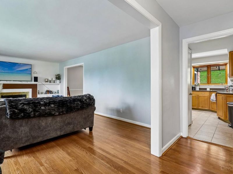 1023 Paxton Avenue, Cincinnati, OH 45208 Photo 8