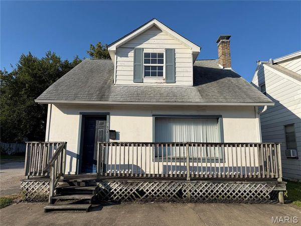 1608 W Main Street , Belleville, IL 62220