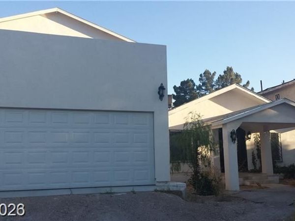 4425 SE Sunflower Avenue, Las Vegas, NV 89120