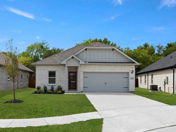 1306 Cole Drive, Trenton, TX 75490