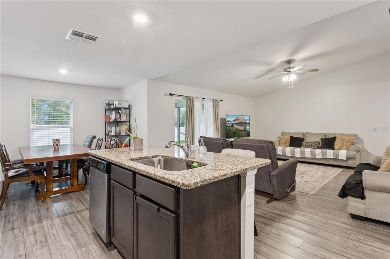 1063 Lake Arbor Court , Tavares, FL 32778 Photo