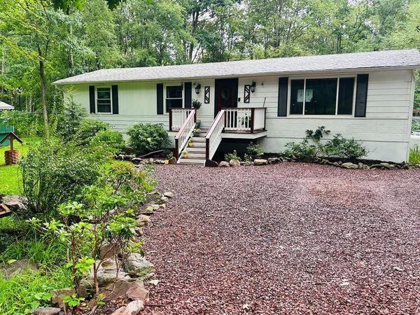 10 HELEN WAY, WHITE HAVEN, PA 18661