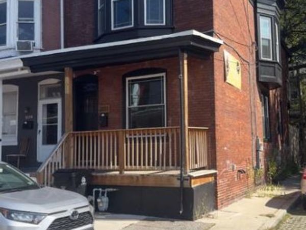 2111 PENN STREET, HARRISBURG, PA 17110