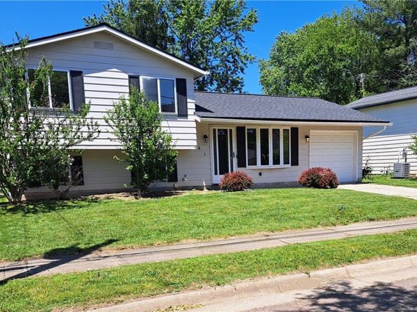 941 Jean Avenue , Akron, OH 44310