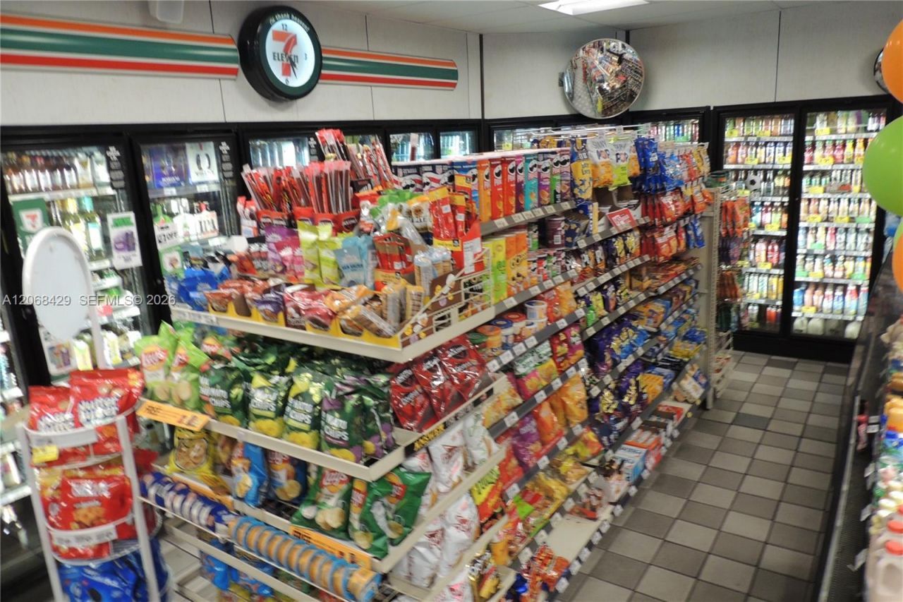 Xyz Taft St , Pembroke Pines, FL 33026 Photo