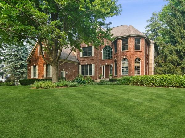 5617 Winding Road , Crystal Lake, IL 60014