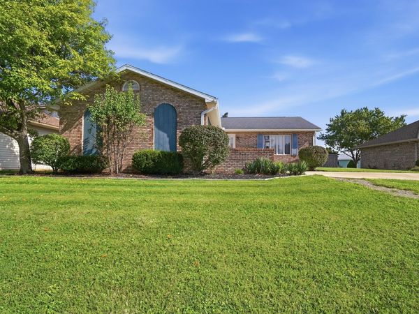 293 Mae Street , Logan, OH 43138