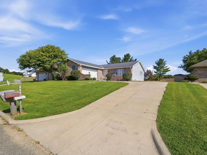 293 Mae Street, Logan, OH 43138 Photo 3