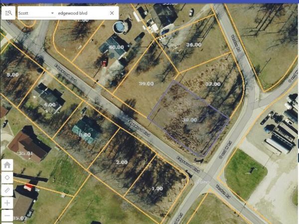 Verdun Rd, Oneida, TN 37841
