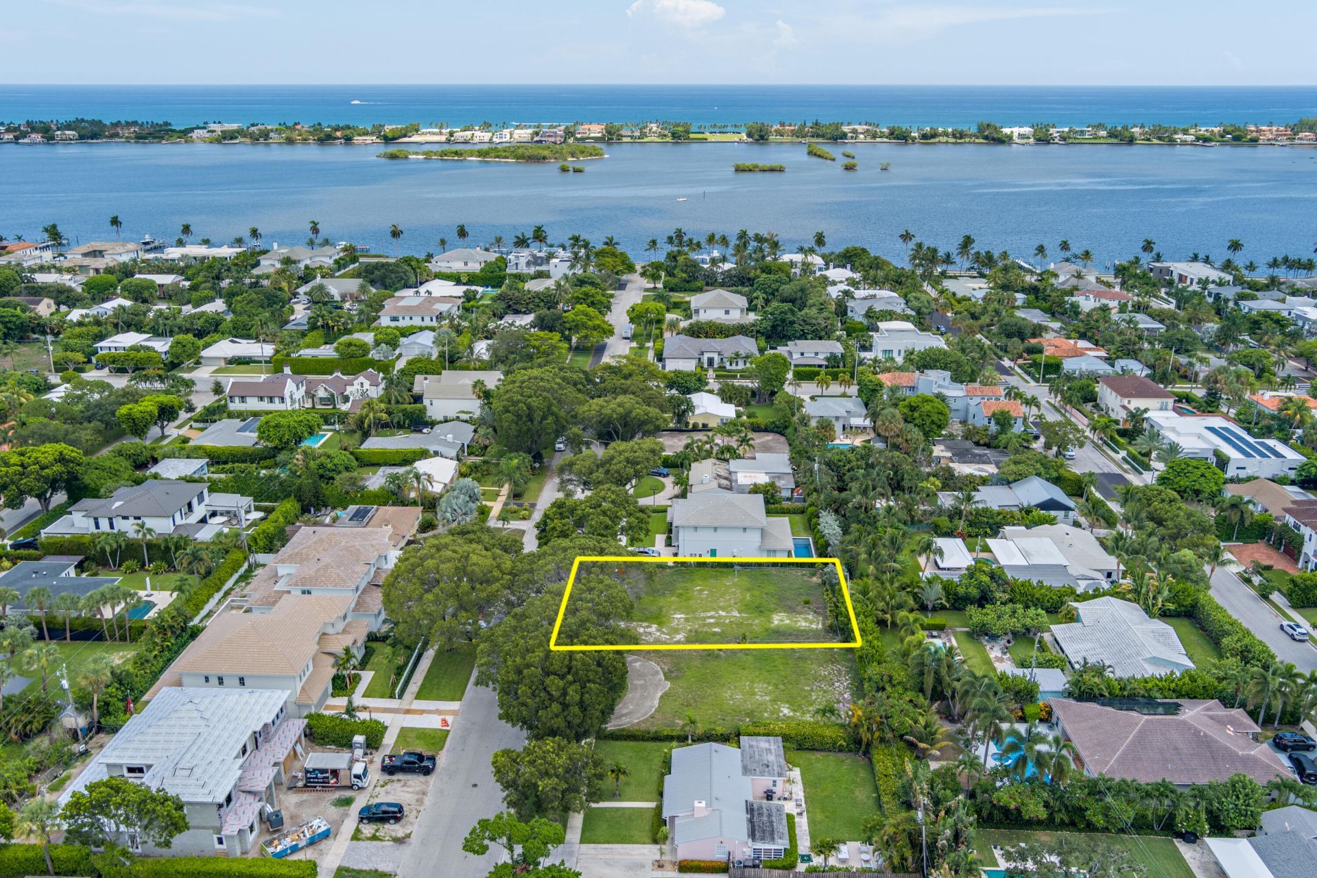 230 Forest Hill Boulevard, West Palm Beach, FL 33405 Main Photo