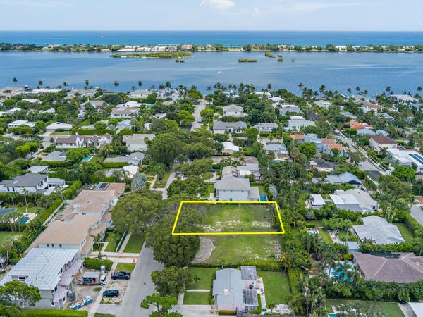 230 Forest Hill Boulevard, West Palm Beach, FL 33405