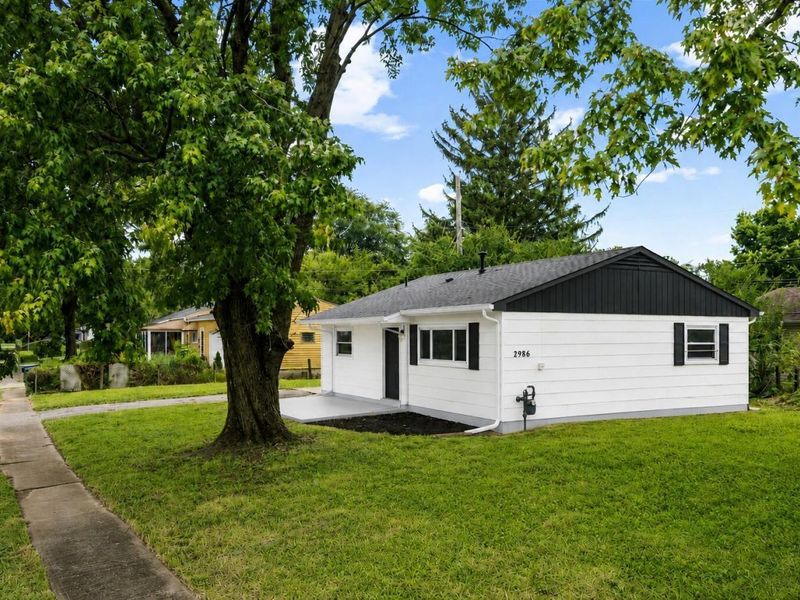 2986 Baker Hill Road, Columbus, OH 43207 Photo 2