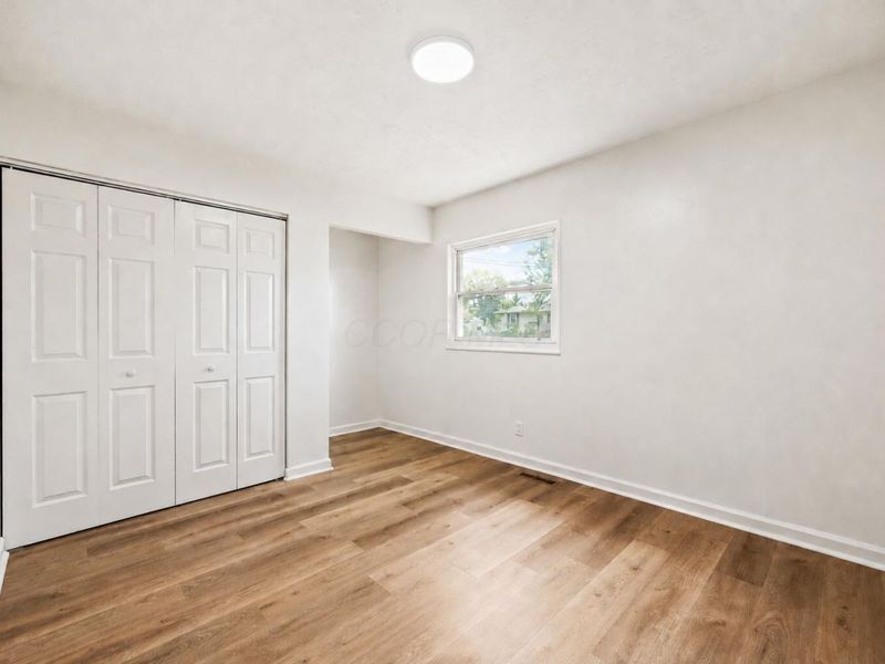 2986 Baker Hill Road, Columbus, OH 43207 Photo 7