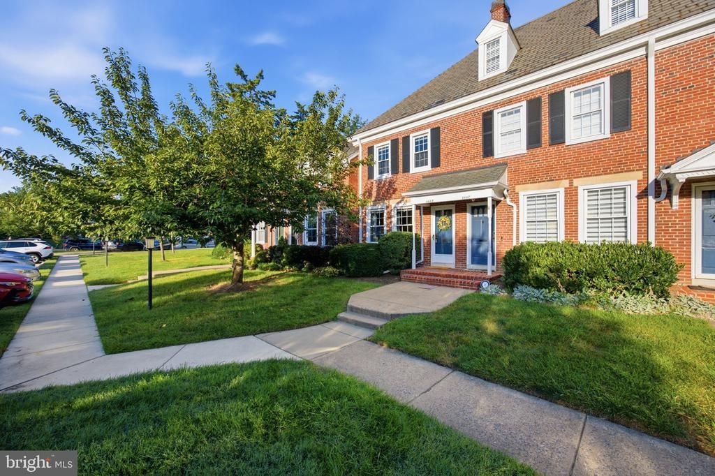 4449 36th Street S, Arlington, VA 22206 Main Photo