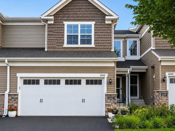 4342 Corn Silk Lane, Woodbury, MN 55129