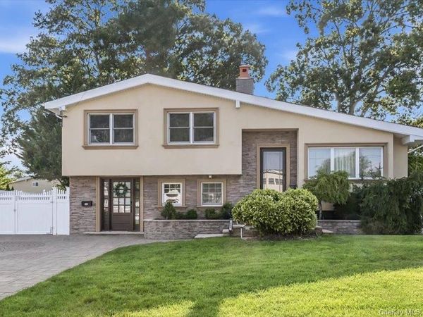 260 W 20th Street , Deer Park, NY 11729