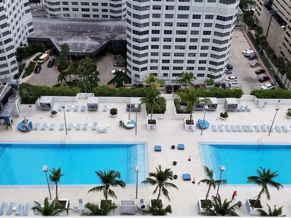 951 BRICKELL Avenue, Unit 2402, Miami, FL 33131