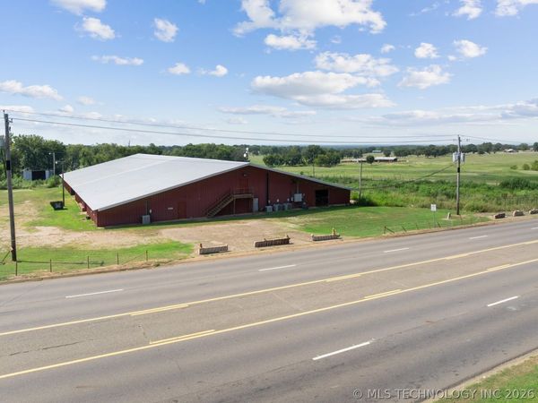 605 NE Lincoln Road , Idabel, OK 74745