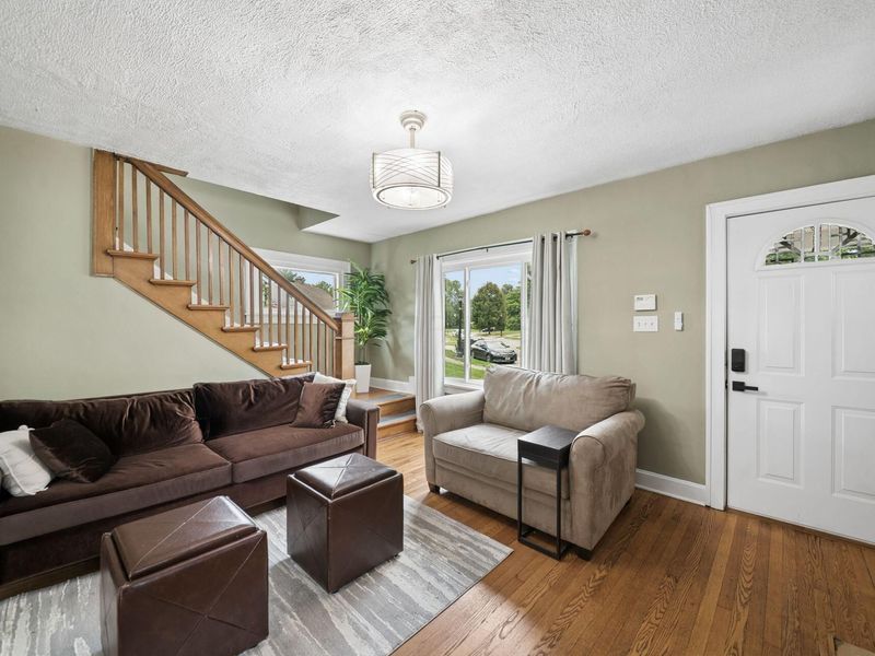 175 Linfield Place, Columbus, OH 43219 Photo 4