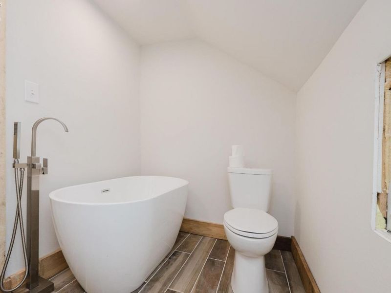 11590 W Salem Carroll Road, Oak Harbor, OH 43449 Photo 32