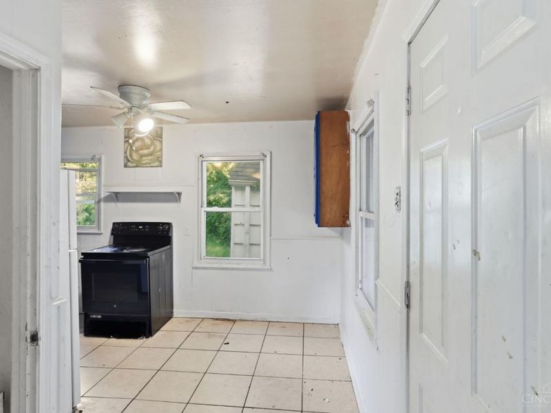 6246 Stewart Road, Silverton, OH 45227 Photo 2