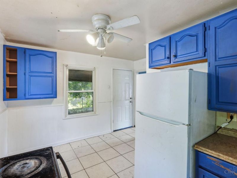 6246 Stewart Road, Silverton, OH 45227 Photo 4