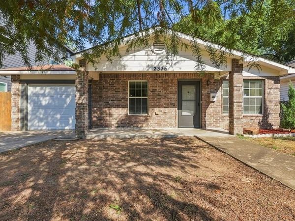 2335 Bethurum Avenue , Dallas, TX 75215