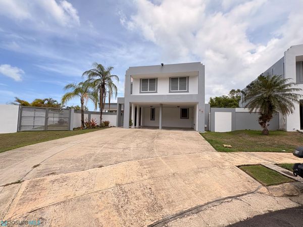 1 CALLE SAUCE, Canovanas, PR 00729
