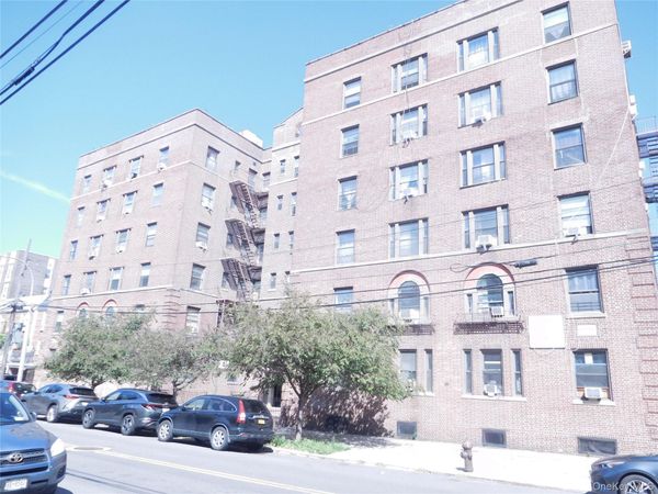 33-38 Parsons Boulevard , Unit 1H, Flushing, NY 11354