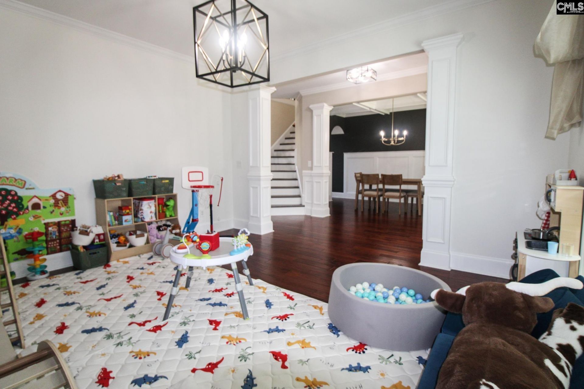 120 Royal Creek Drive Photo 8