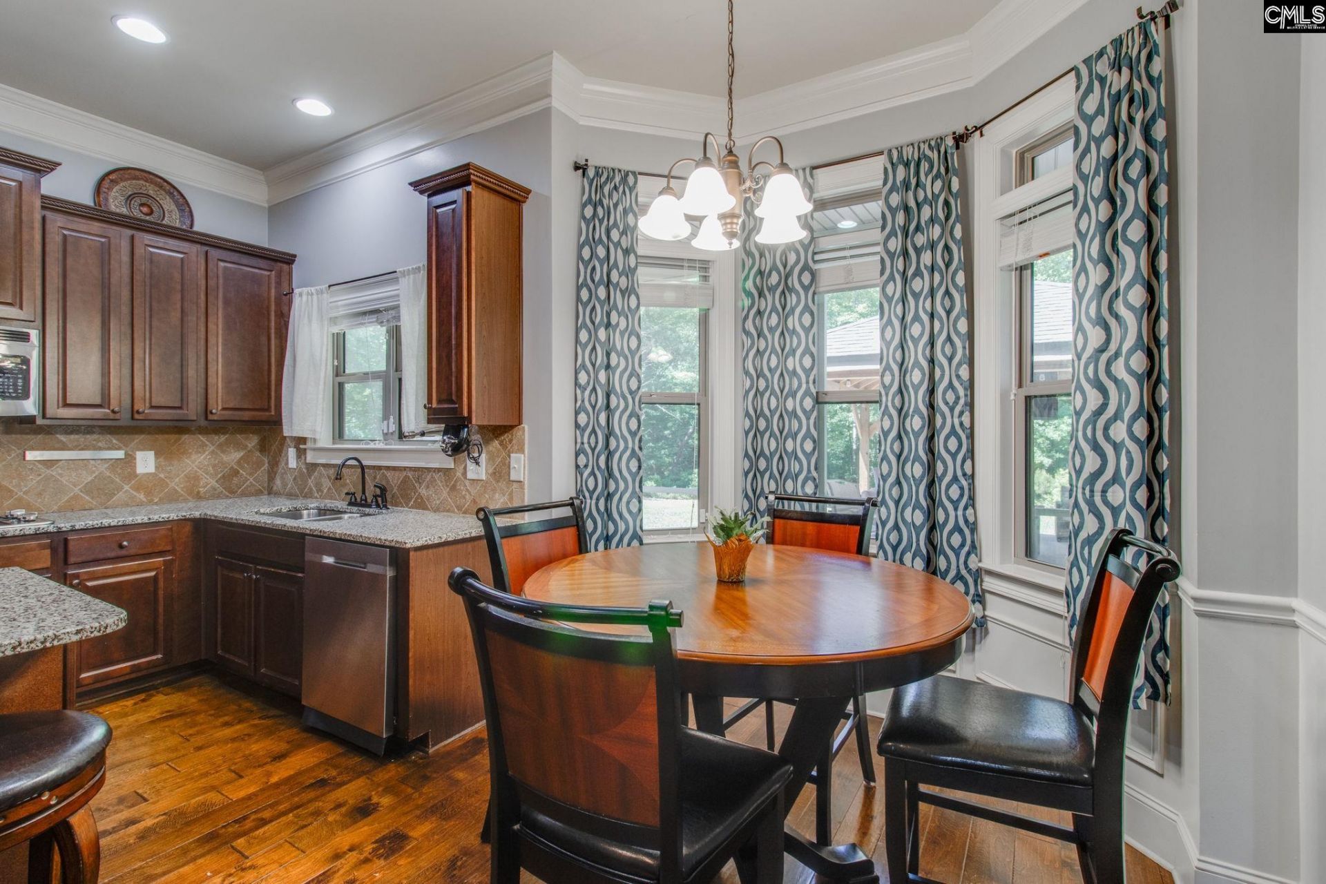 352 Summers Trace Drive  Photo 11