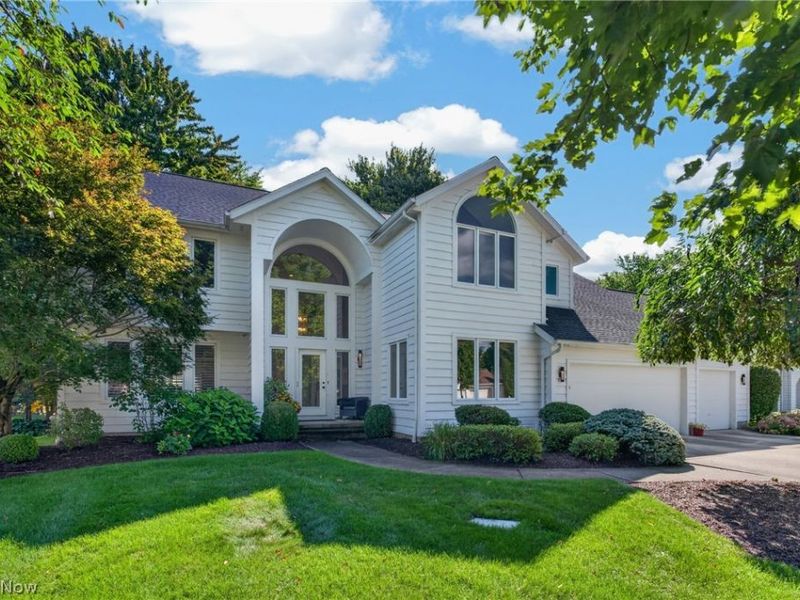 35870 S Huntington Drive, Solon, OH 44139 Photo 1