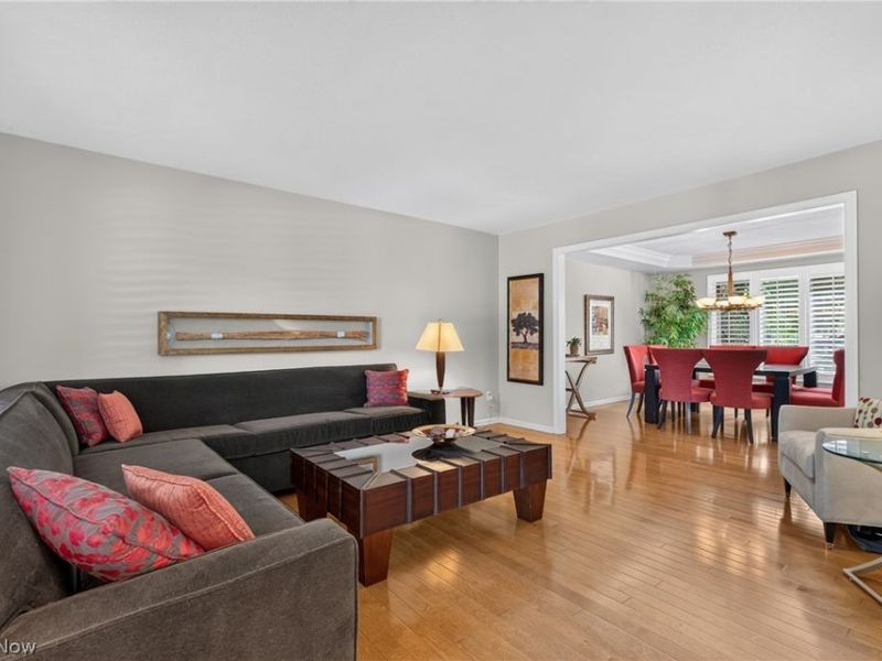 35870 S Huntington Drive, Solon, OH 44139 Photo 5