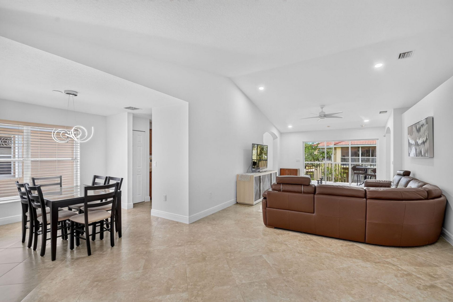 12447 Crystal Pointe Drive, Unit 201, Boynton Beach, FL 33437 Photo