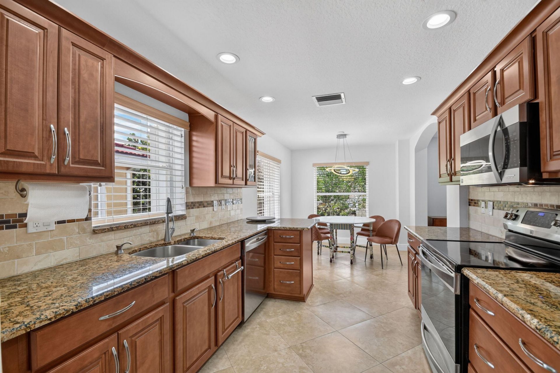 12447 Crystal Pointe Drive, Unit 201, Boynton Beach, FL 33437 Photo