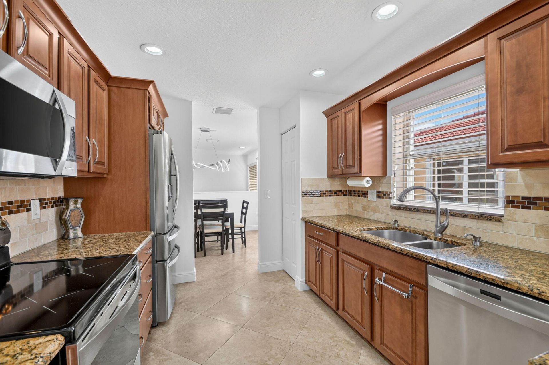 12447 Crystal Pointe Drive, Unit 201, Boynton Beach, FL 33437 Photo