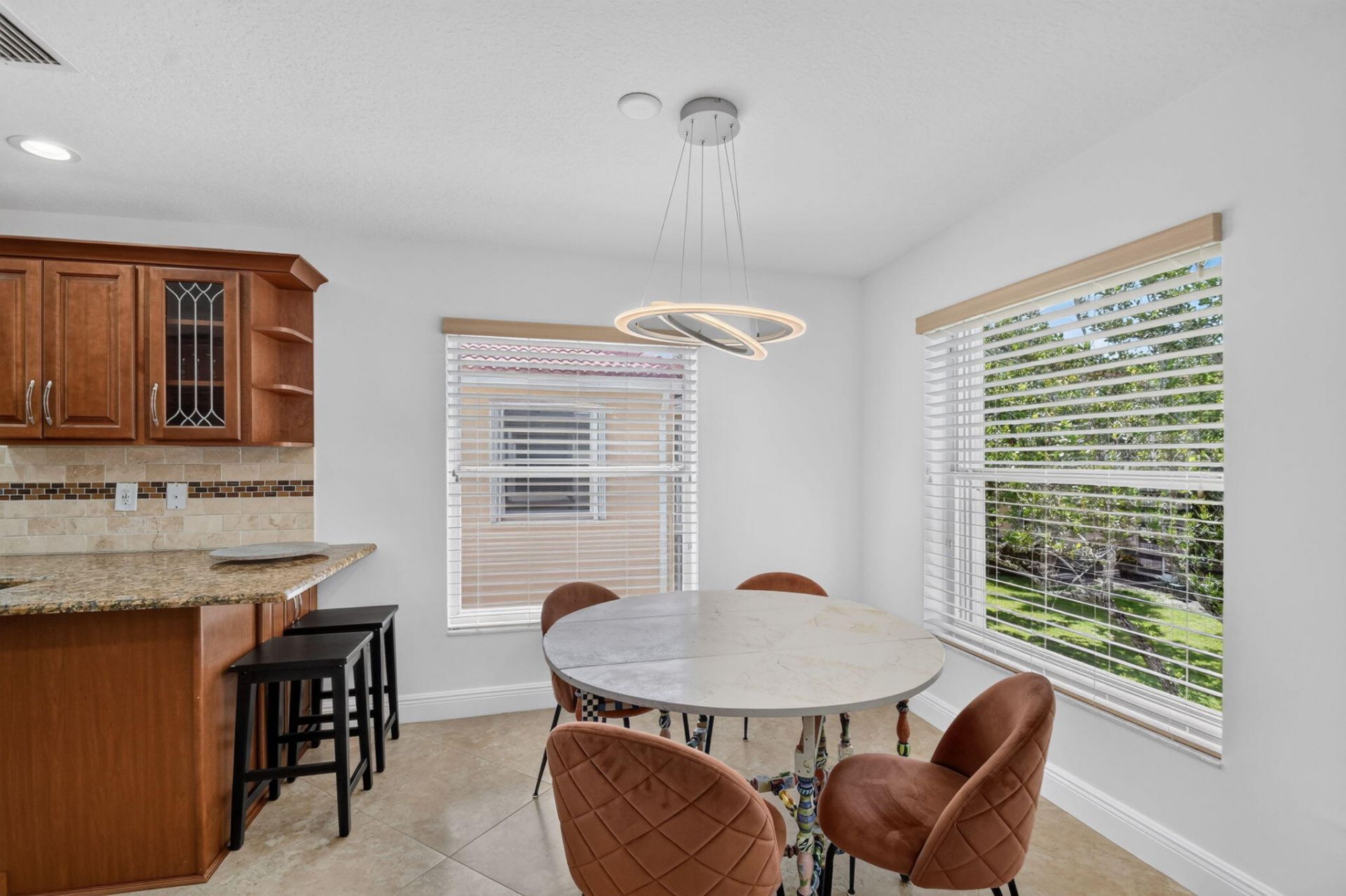 12447 Crystal Pointe Drive, Unit 201, Boynton Beach, FL 33437 Photo