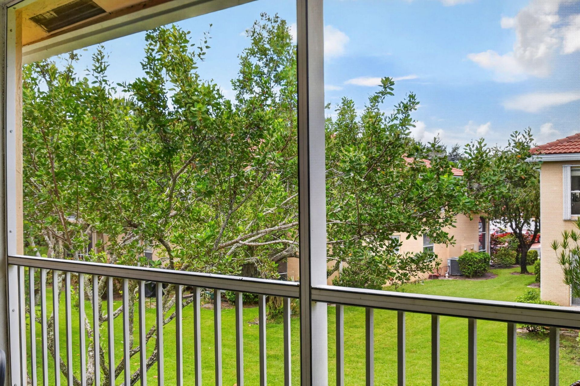 12447 Crystal Pointe Drive, Unit 201, Boynton Beach, FL 33437 Photo