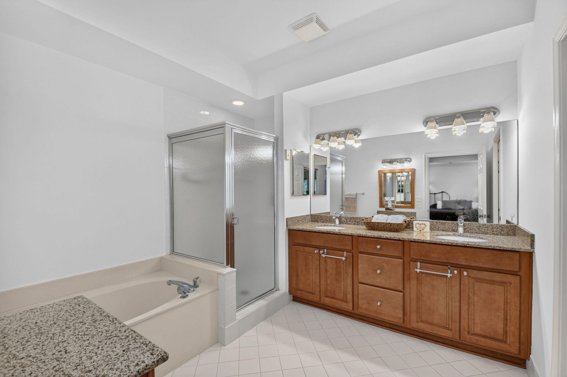 12447 Crystal Pointe Drive, Unit 201, Boynton Beach, FL 33437 Photo