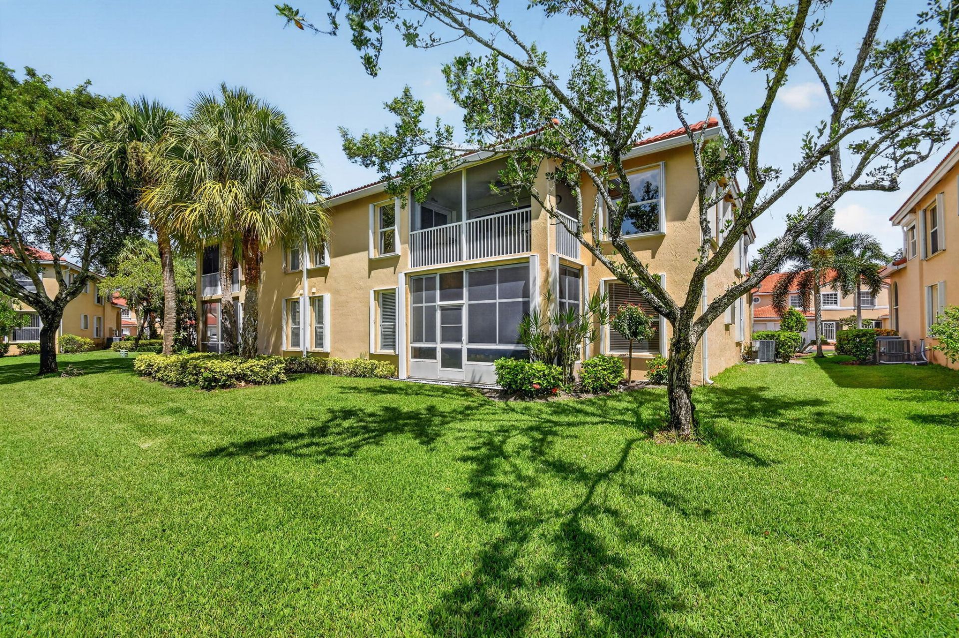 12447 Crystal Pointe Drive, Unit 201, Boynton Beach, FL 33437 Photo