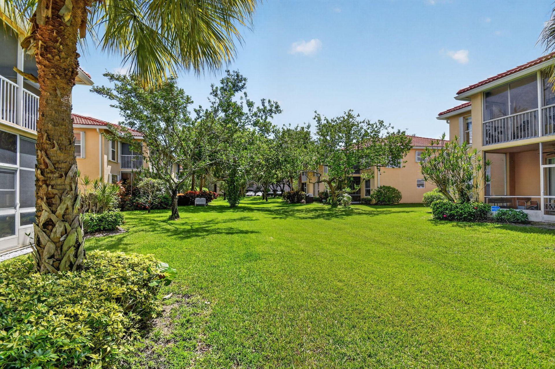 12447 Crystal Pointe Drive, Unit 201, Boynton Beach, FL 33437 Photo