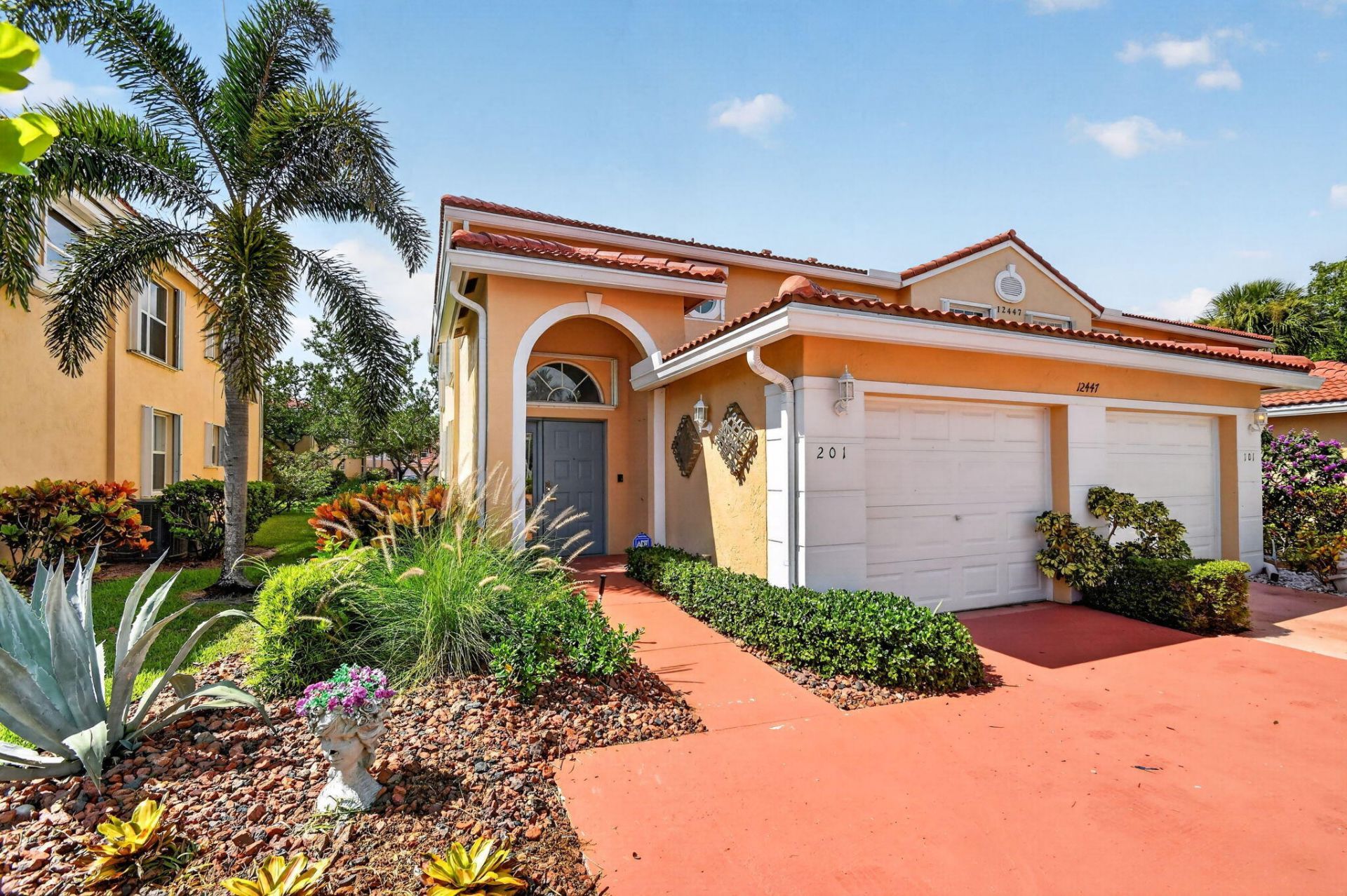 12447 Crystal Pointe Drive, Unit 201, Boynton Beach, FL 33437 Photo